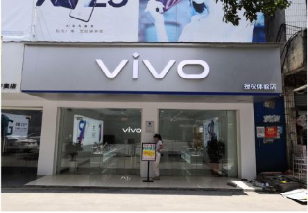 德安}做一个门店面广告招牌需要多少钱？