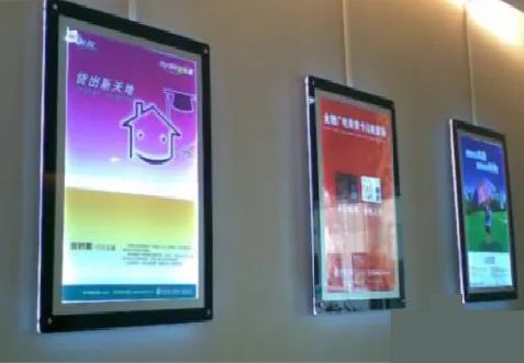 德安什么是超薄灯箱?